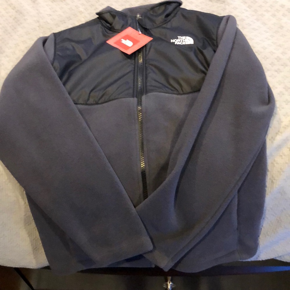 Light winter north face jacket